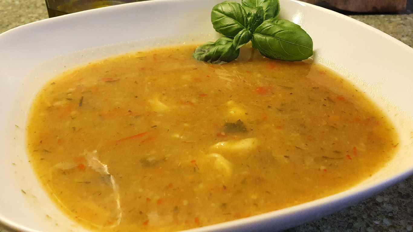 Minestronesoep met tortellini